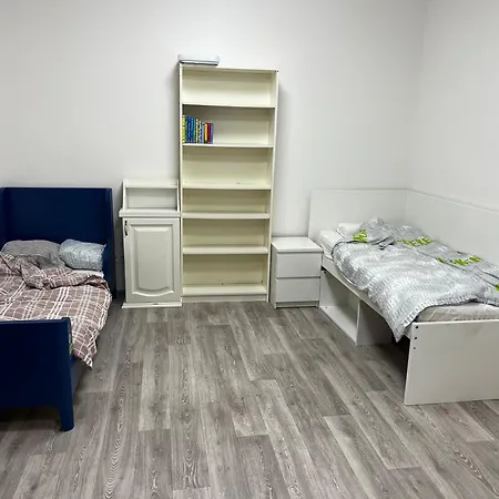 Sunny Cozy In A Shared Family House Готель типу 