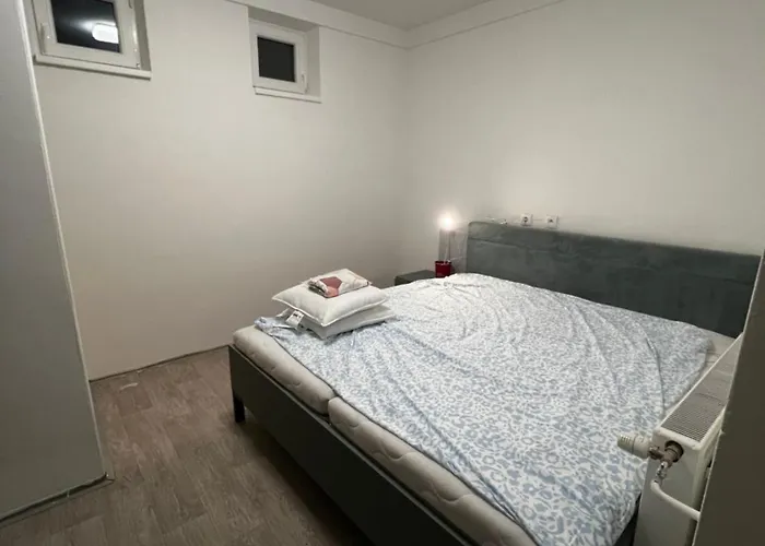 Bed & Breakfast Sunny Cozy In A Shared Family House *