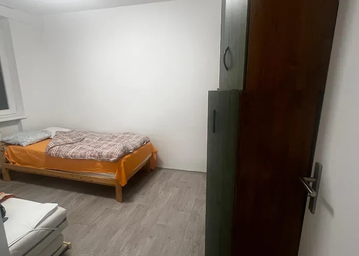 Bed & Breakfast Sunny Cozy In A Shared Family House *